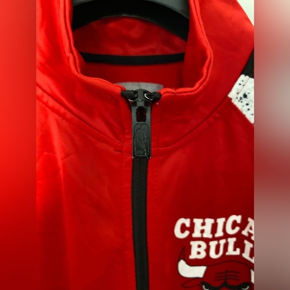 NBA CHICAGO BULLS Red Full-Zip Logo Long Sleeves Track Jacket in XL - Picture 2 of 12